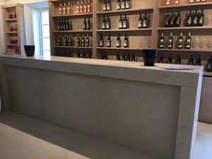 Frontenac French limestone bar