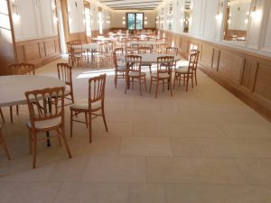 Frontenac French limestone - dallage grande salle