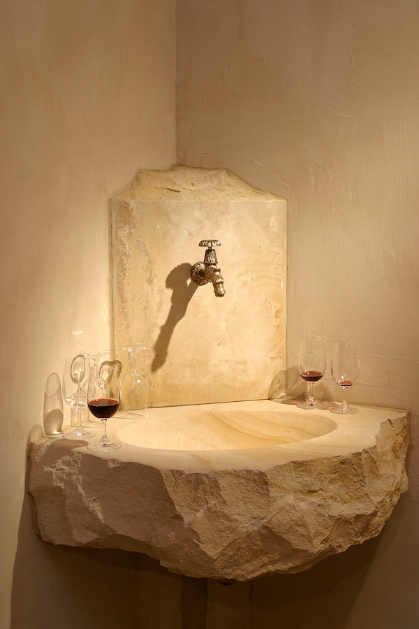 Pierre de Bourgogne French limestone wine sink